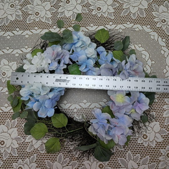 Ashland 22" Wreath Round Blue and Purple Hydrangea Flowers Twig Floral Accent - Picture 11 of 12